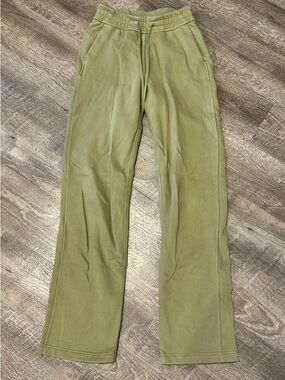 Women’s Lululemon Sweatpants